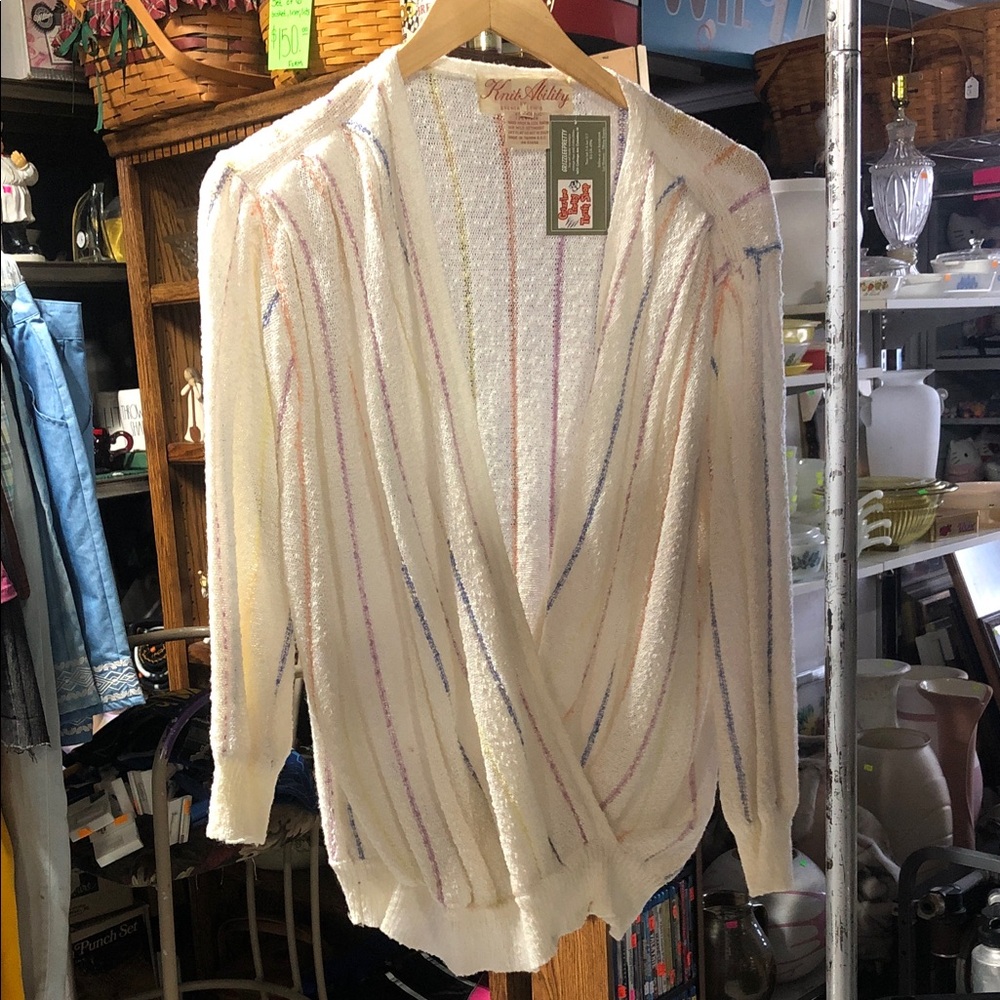 Chic Cream Cardigan with Multicolor Stripes